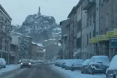 Le Puy-en-Velay s'est réveillé sous la neige