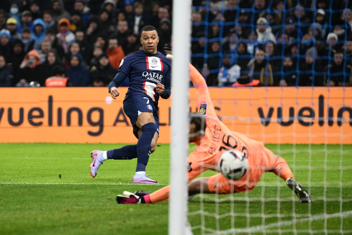 Un mbappé record porte le paris saint-germain, vainqueur à marseille (3-0)