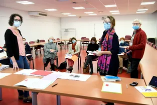 « Je prépare ma mort pour mieux vivre » : des ateliers pour rédiger ses directives anticipées à Clermont-Ferrand