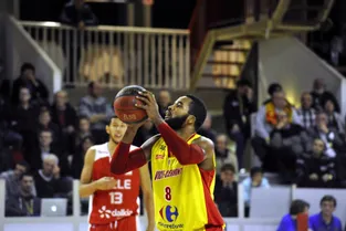 Basket: Lessort rempile à la Vichy-Clermont