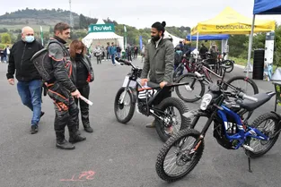 Au Charade Electric Festival (Puy-de-Dôme), la moto électrique a aussi sa place