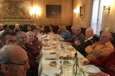 Une cinquantaine de convives au banquet