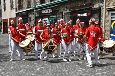 Le festival Hautes Terres se poursuit jusqu'à dimanche soir à Saint-Flour (Cantal)
