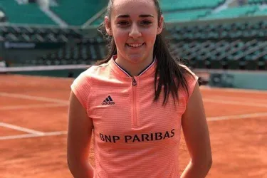 Une jeune Riomoise est ramasseuse de balles à Roland Garros