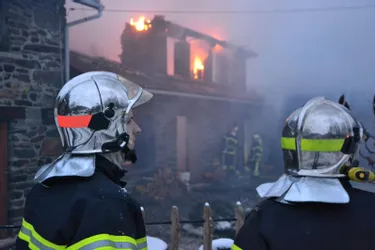 Une résidence secondaire totalement détruite par les flammes