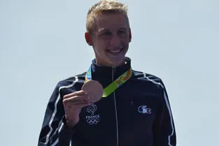 En une année, le nageur français médaillé hier à Rio a fait beaucoup de progrès
