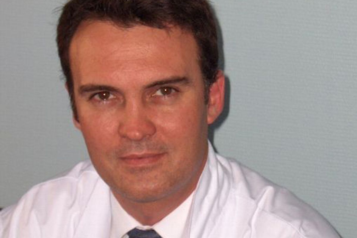 Le Chirurgien Du Foie Monte Sur Sc ne Avec L acteur Michel Jeffrault Qu le-chirurgien-du-foie-monte-sur-sc-ne-avec-l-acteur-michel-jeffrault-qu
