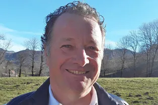 Philippe Fabre candidat à sa succession à Mandailles-Saint-Julien (Cantal)