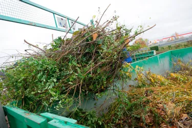 Les professionnels peuvent redéposer, dès lundi 27 avril, leurs déchets non dangereux à Saint-Sauves (Puy-de-Dôme)