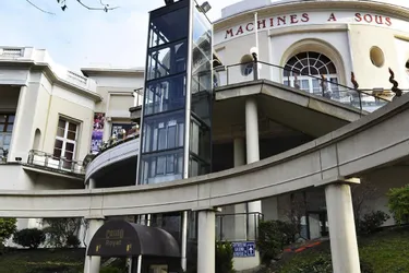 La ville attribue l’exploitation de l’établissement à la SAS Casino municipal de Royat