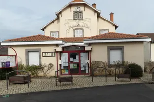 Les élus de Malauzat (Puy-de-Dôme) rejettent l’appel des Coquelicots