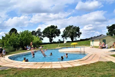 La piscine municipale accueille de nombreux baigneurs
