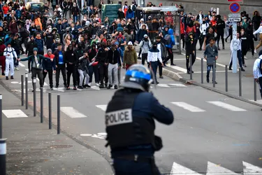 Environ 600 lycéens dans les rues de Clermont-Ferrand ce vendredi matin