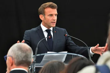 Réforme des retraites : Emmanuel Macron réunit à nouveau les chefs du camp présidentiel