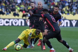 Ligue 1 : le résumé vidéo de Nantes - Clermont Foot (2-1)