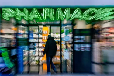 Vers un nouveau scandale pharmaceutique ? Des plaintes contre des antibiotiques prescrits hors autorisation