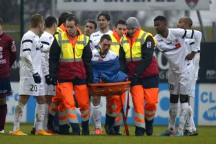 Ligue 2 : le milieu de Châteauroux Erwan Quintin défiguré et hospitalisé