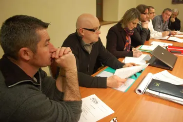 Les élus ont planché sur les orientations budgétaires 2013, mardi soir, à Chassagnes