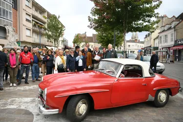 Un "Rallye des belles allemandes" pour le comité de jumelage Moulins-Bad-Vilbel, au départ de Moulins (Allier)