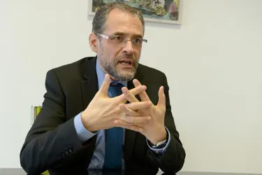 Le directeur du CH de Guéret refuse de "payer des médecins 10.000 euros nets par mois"
