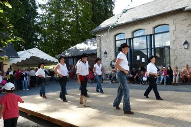 Ambrugeat : on a dansé le country à la Saint-Salvy