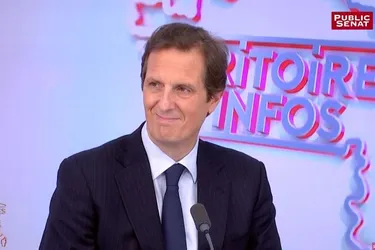 Candidature de Macron : "De l'opportunisme" pour Jérôme Chartier