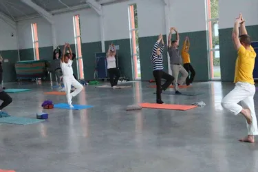 Le yoga et le tennis de table viennent renforcer l'offre du foyer rural de Giat (Puy-de-Dôme)
