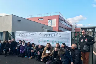 Menaces et agression d'un professeur au collège Gérard-Philipe à Clermont-Ferrand : les enseignants exercent leur droit de retrait