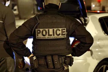 Seine-Saint-Denis: huit policiers en garde à vue pour "violences" et "détention de stupéfiants"