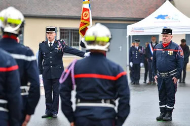 Une cérémonie pour la prise de commandement du lieutenant Laurent Guillaneuf, à Châtel-de-Neuvre