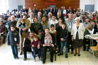 Plus de 200 personnes pour célébrer les cent ans de Léontine à Saint-Maurice (Puy-de-Dôme)