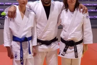 En stage de judo avec un champion grec