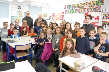 L’auteur Michel Flandin a rendu visite aux élèves de CE2 de l’école de la Présentation