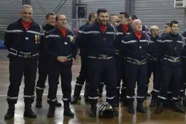 Les sapeurs-pompiers du centre de secours de Thiers ont célébré la Sainte-Barbe, samedi soir