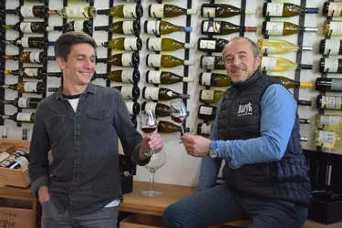 Un premier salon des vins au château de Bassignac (Cantal) pour les créateurs de Baryk