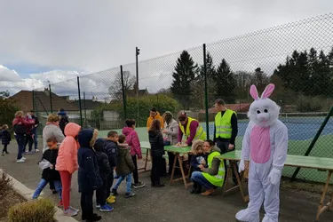 Une chasse aux œufs pour les enfants au parc des Courneuves