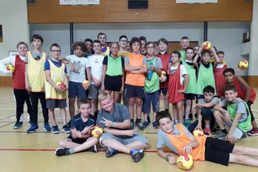 L’association sportive de Sainte-Agnès, à Volvic (Puy-de-Dôme), retrouve les collégiens