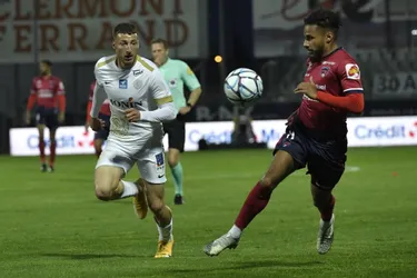 Ligue 2 : le Clermont Foot se fait peur mais arrache la victoire contre Châteauroux ! (relire le live)