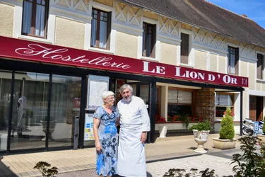 Les restaurants chargés d'histoire : Le Lion d'Or à Estivareilles (Allier) régale depuis plus d'un siècle