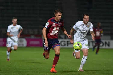 Ligue 2 : le Clermont Foot gagne au forceps face à Amiens