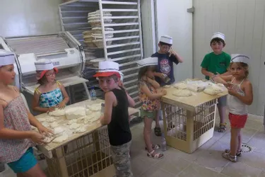 15 apprentis recoivent leur diplôme de mitron à l’atelier du pain