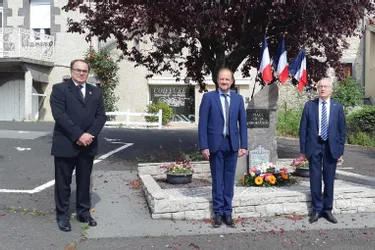 Une cérémonie en comité restreint pour l'hommage aux héros de la déportation, à Châtel-Guyon (Puy-de-Dôme)