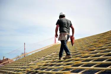 L'homme qui travaillait sur un toit, à Yzeure, a fait une chute de 8 mètres