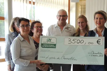 3.500 € ont été remis par le comité local des parents d’élèves