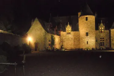 Nuit féerique au château de Peufeilhoux