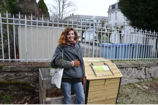 La stéphanoise Melina Demars a initié la cité au compostage collectif en pleine rue