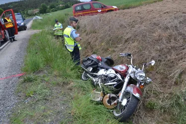 Un motard se tue dans une collision avec un tracteur