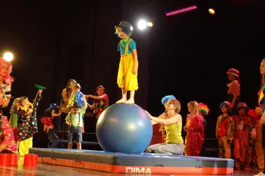 Un spectacle très réussi de l’école du cirque