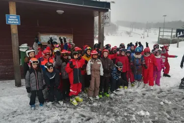 Les élèves de l’école Jules-Ferry en classe de neige à Super-Besse