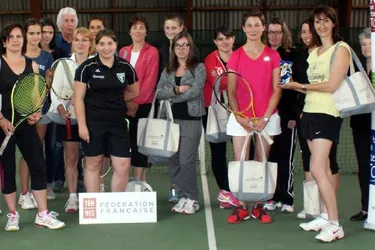 Le billet pour les tenniswomen de l’Asptt Aurillac et Polminhac